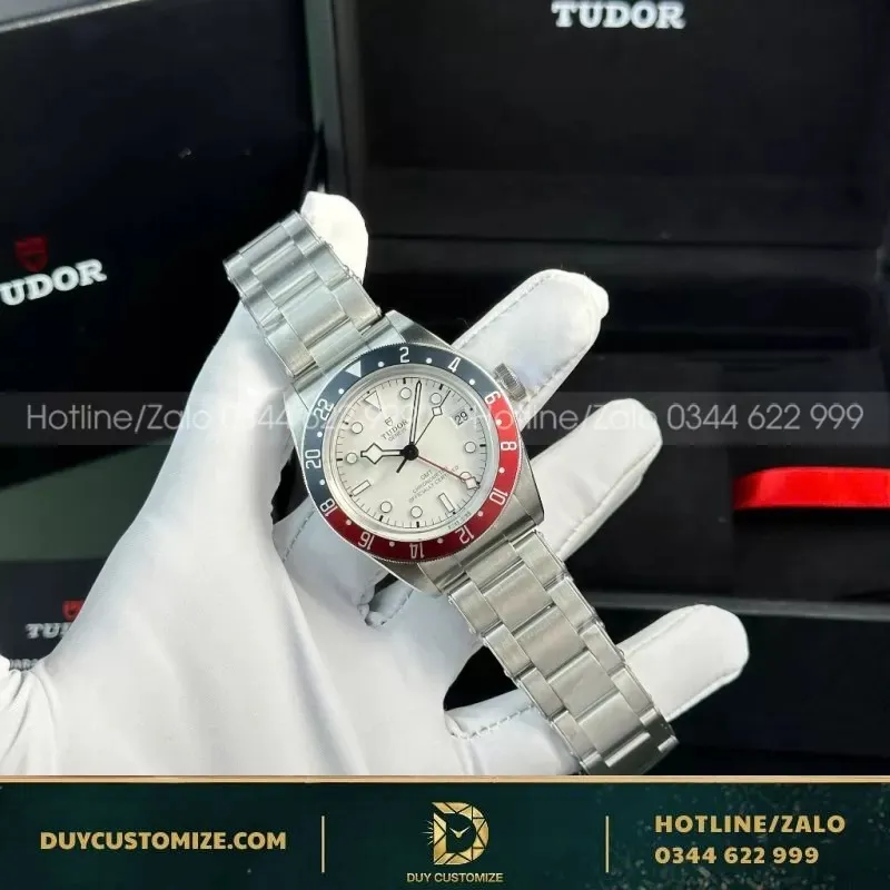 Tudor Black Bay GMT White Dial Replica 1 1 ZF Factory 41mm Watch