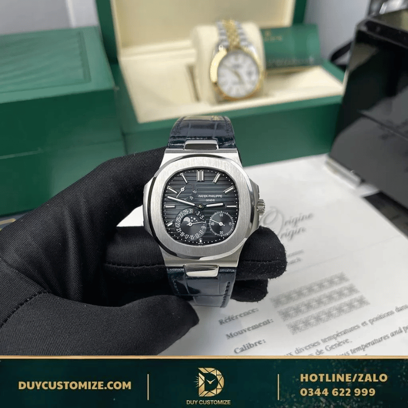 High-Quality Fake Patek Philippe Nautilus Watch 5712G-001 with Blue Dial