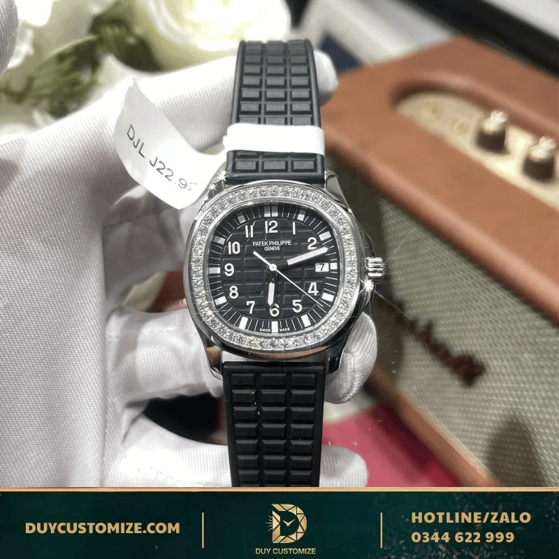 Patek Philippe Aquanust 1:1 Replica 5067A-001 Women’s Watch with Gold Bezel