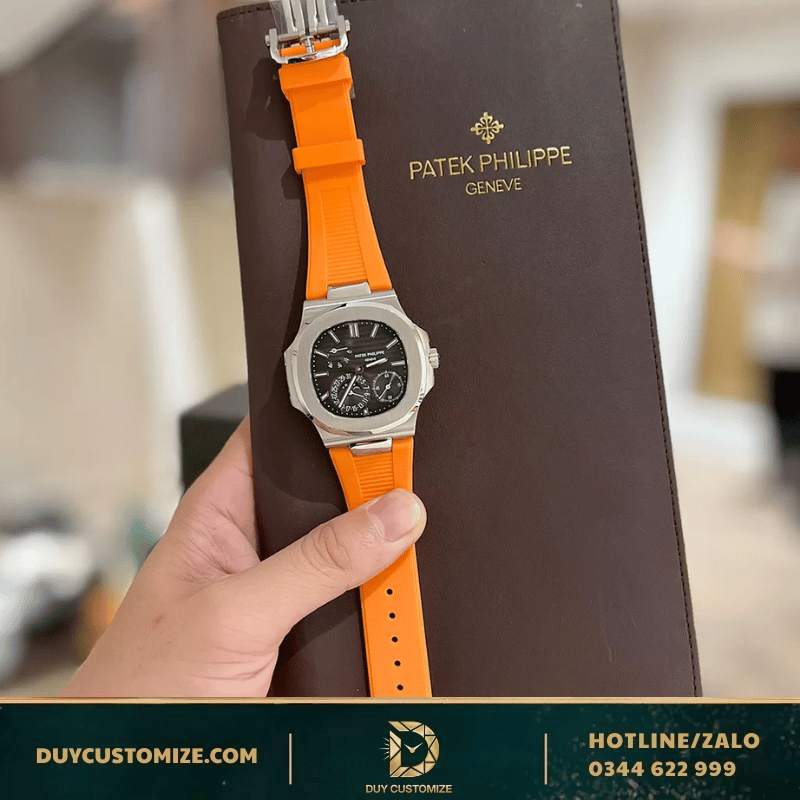 Patek Philippe Nautilus Replica 1:1 5712G-001 Gray 40mm Moonphase Watch